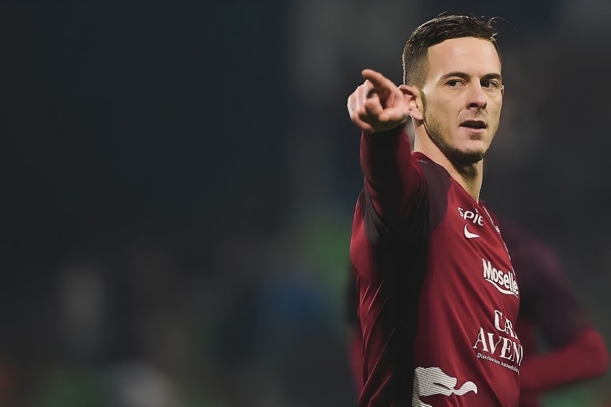 Nolan Roux sous le maillot du FC Metz après son départ de l’AS Saint-Étienne à l’été 2017.