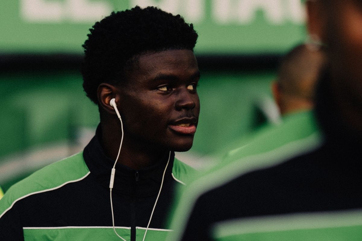 Kévin Pedro, défenseur de l’AS Saint-Étienne, avant la rencontre face à Rodez, à Geoffroy-Guichard.